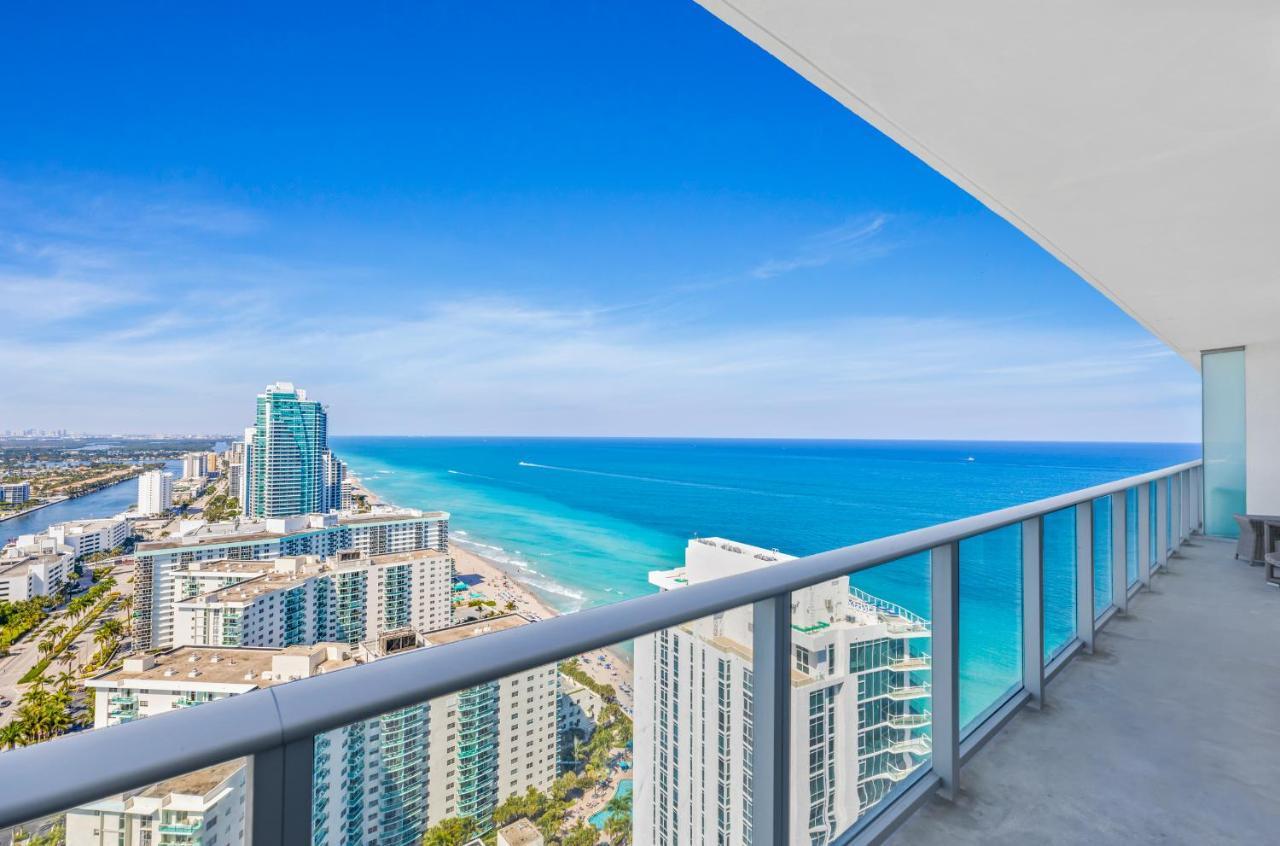 The Ultimate Resort - Beachfront 2 Bedroom Apartment With Direct Ocean View, Rooftop Pool, Hot Tub And Gym Χόλιγουντ Εξωτερικό φωτογραφία