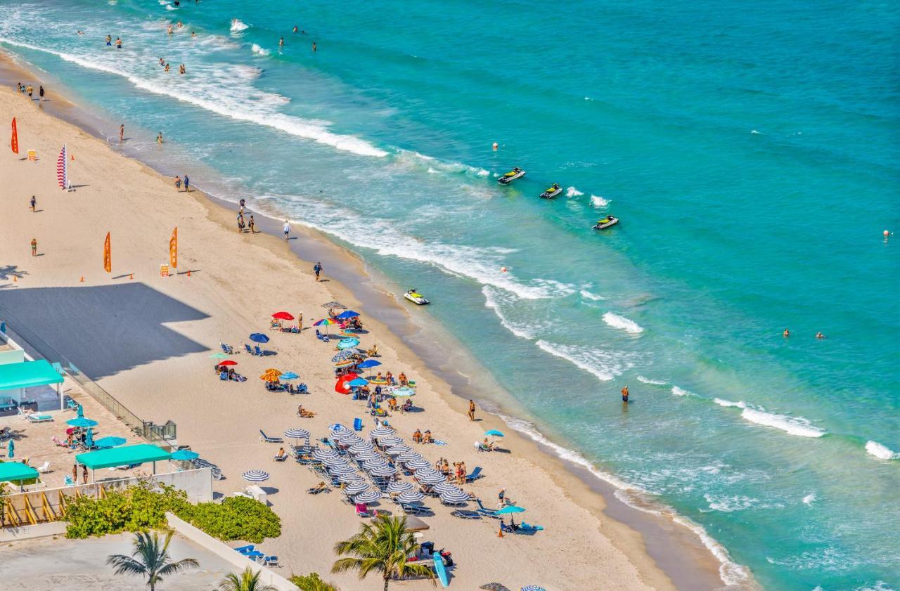 The Ultimate Resort - Beachfront 2 Bedroom Apartment With Direct Ocean View, Rooftop Pool, Hot Tub And Gym Χόλιγουντ Εξωτερικό φωτογραφία