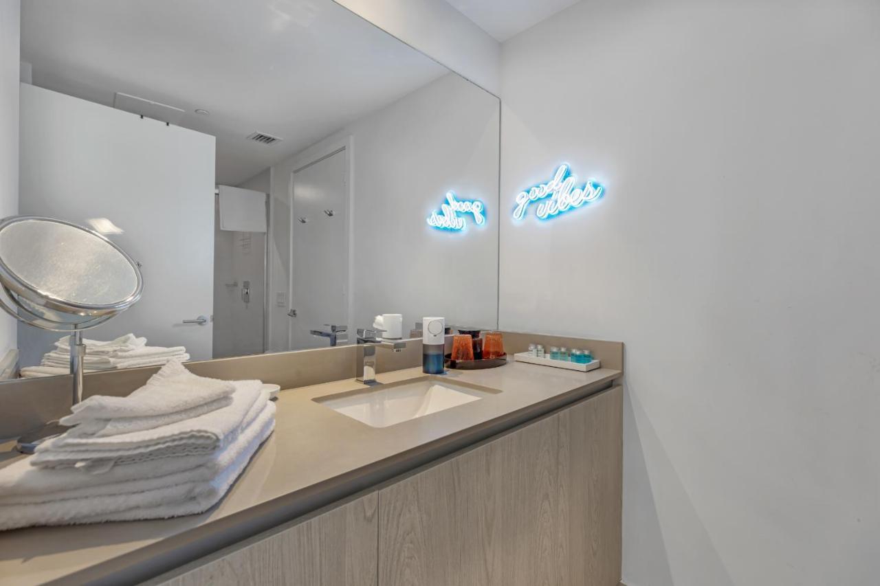 The Ultimate Resort - Beachfront 2 Bedroom Apartment With Direct Ocean View, Rooftop Pool, Hot Tub And Gym Χόλιγουντ Εξωτερικό φωτογραφία